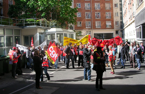 Razzia sur la culture et l'emploi