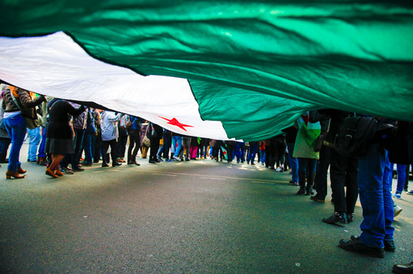 Solidarité avec un peuple debout