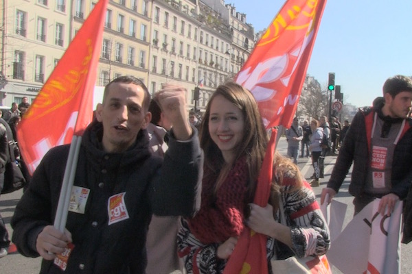 Jeunes et salari&eacute;s au coude &agrave; coude pour le retrait de la loi Travail