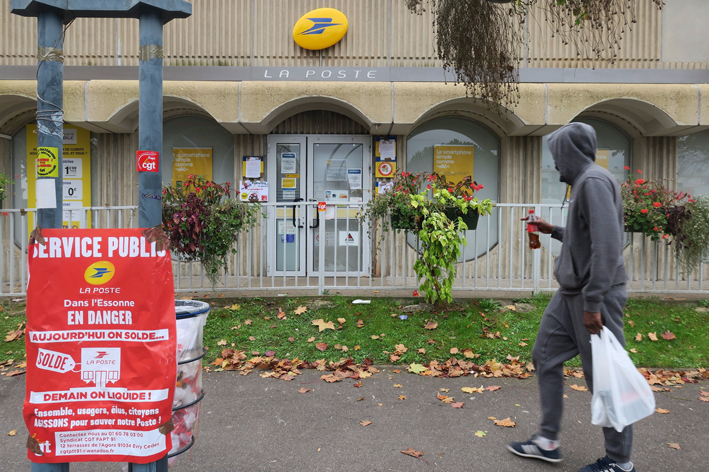 Essonne : les postiers en grève ne capitulent pas