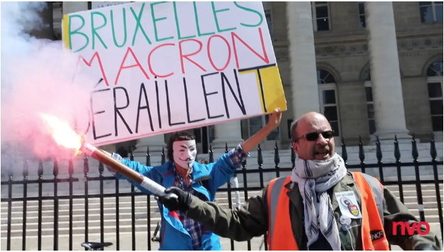 Manifestation des cheminots place de la Bourse