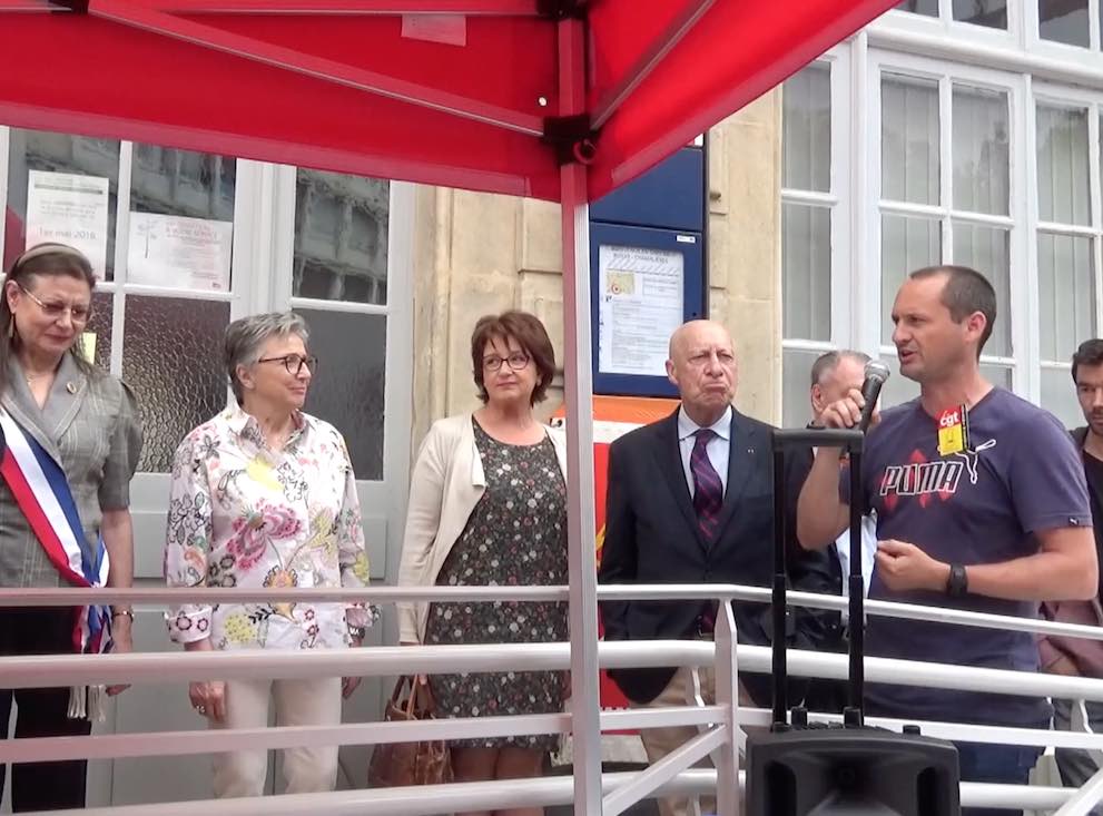 En Auvergne, mobilisation citoyenne et syndicale pour une « petite » gare