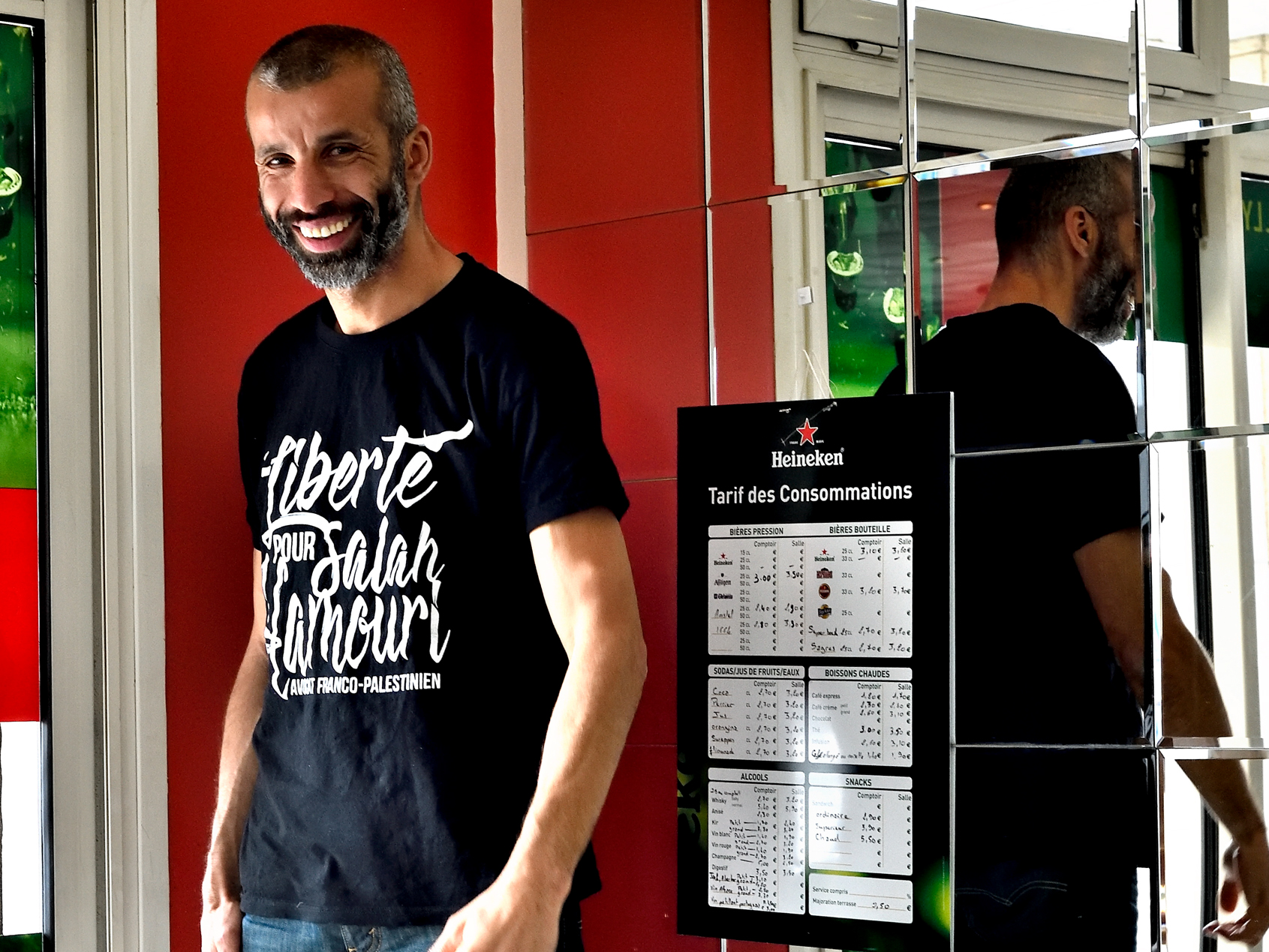 Nadir Dendoune, filme une histoire française