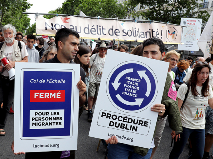 Demander l’asile en Europe
– et l’obtenir – relève d’un
véritable parcours du combattant – le règlement de Dublin générant d’importantes difficultés administratives
et humaines.

La CGT a donné un avis au CESE sur cette question : http://cgt.fr/IMG/pdf/20180530_lettrecese_n55_lettreinfo_sr_rc.pdf