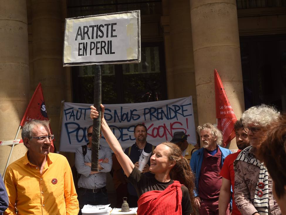 Inquiétude et colère des artistes-auteurs face à la réforme