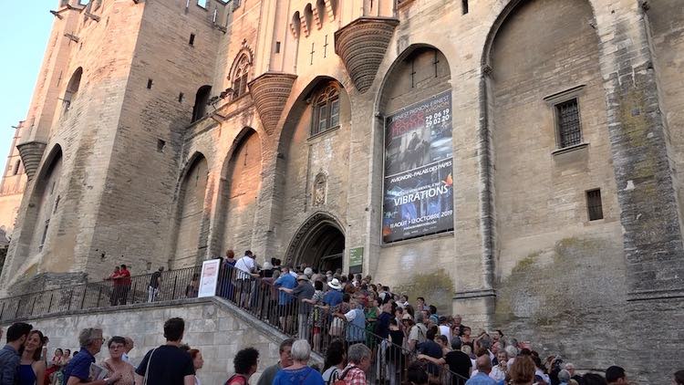 À Avignon, la CGT et le festival retrouvent leur ADN